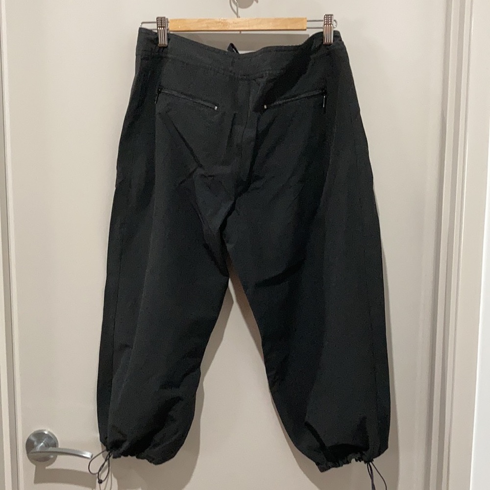 Comfy Danskin black lounge calf length pants - Picture 3 of 6